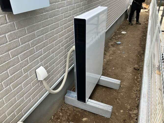 テスラ　施工事例