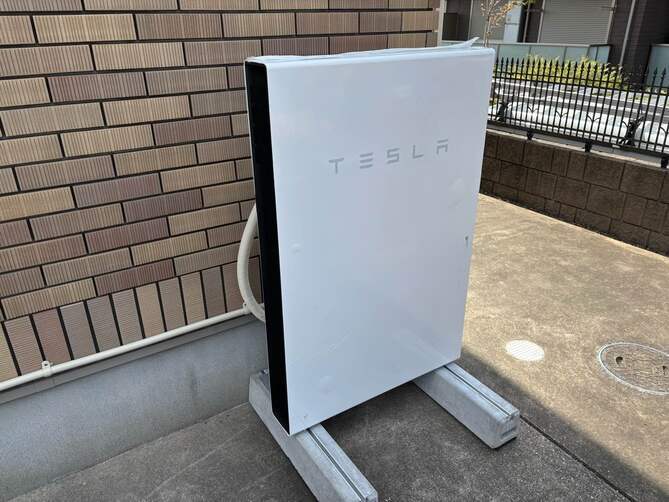 テスラ　施工事例