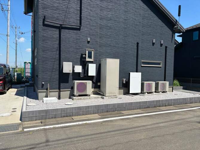 テスラ　施工事例