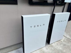 テスラ 家庭用蓄電池 Powerwall 13.5kWh　増設工事|千葉県鴨川市｜シスコムネット